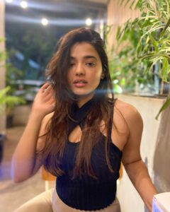 Ketika Sharma Instagram - Radiating good vibes only ✨ 📸 @shazzalamphotography 🙌🏼 #cutesy #posts #likethis #be #instamood