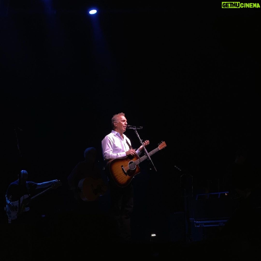 Kevin Costner Instagram - Nothing beats getting to meet and perform for you guys at our #ModernWest shows. We’re heading to @thehomesteadfestival outside of Nashville at the beginning of June. Will we be seeing you there?