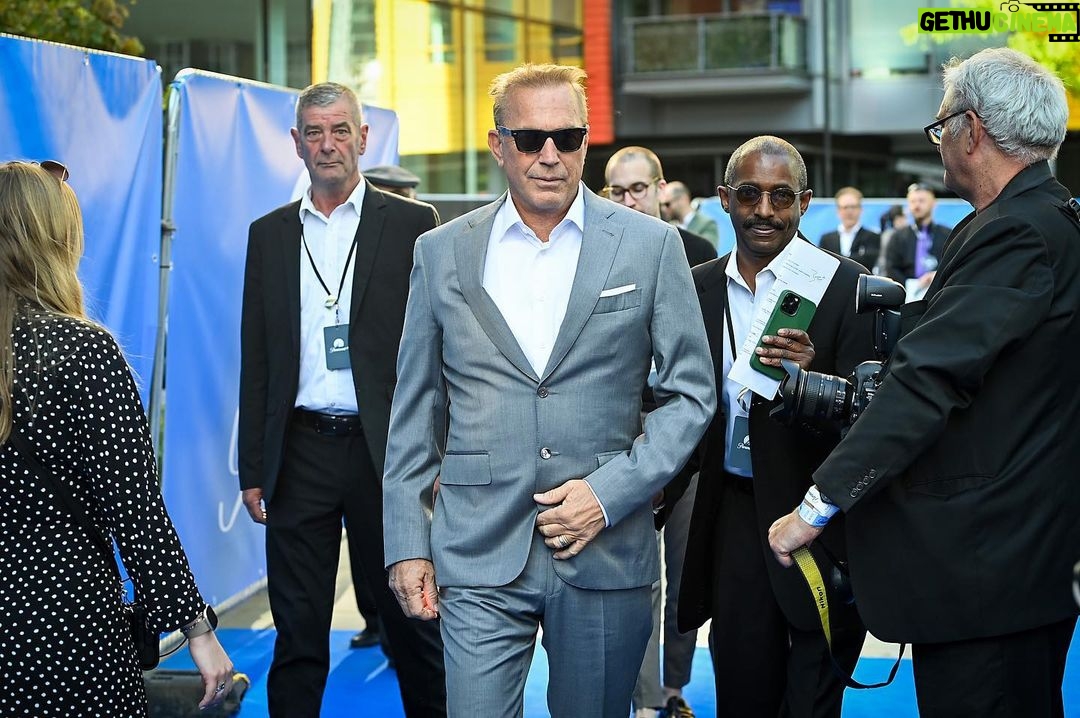 Kevin Costner Instagram - Had a great time in London with the @yellowstone and @paramountnetwork crew. Today, Yellowstone is officially available in the UK on @paramountplusuk.