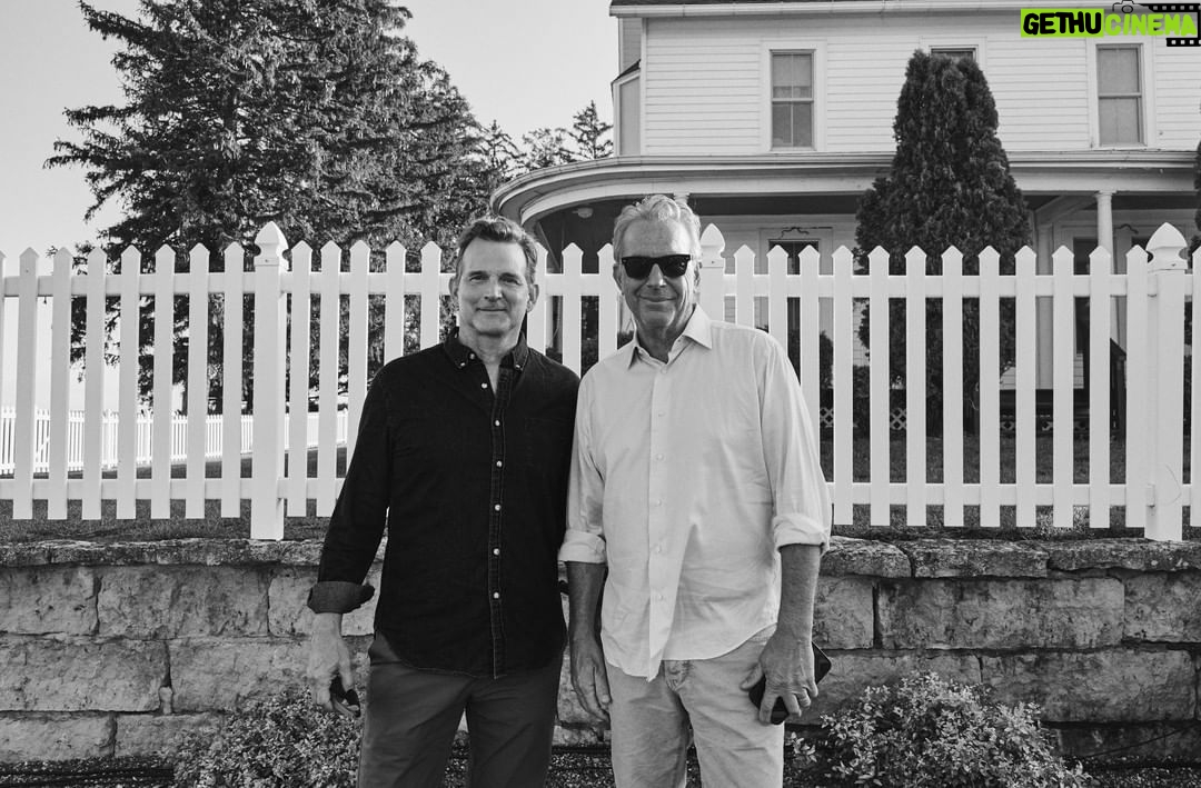 Kevin Costner Instagram - Another highlight from #MLBatFieldOfDreams—getting to see @dwierbrown, who played my father, John Kinsella, in the film. He's brought our movie to life in so many ways over the years. Check out his page for a masterclass in all things Field of Dreams. 📸: @caleglendening