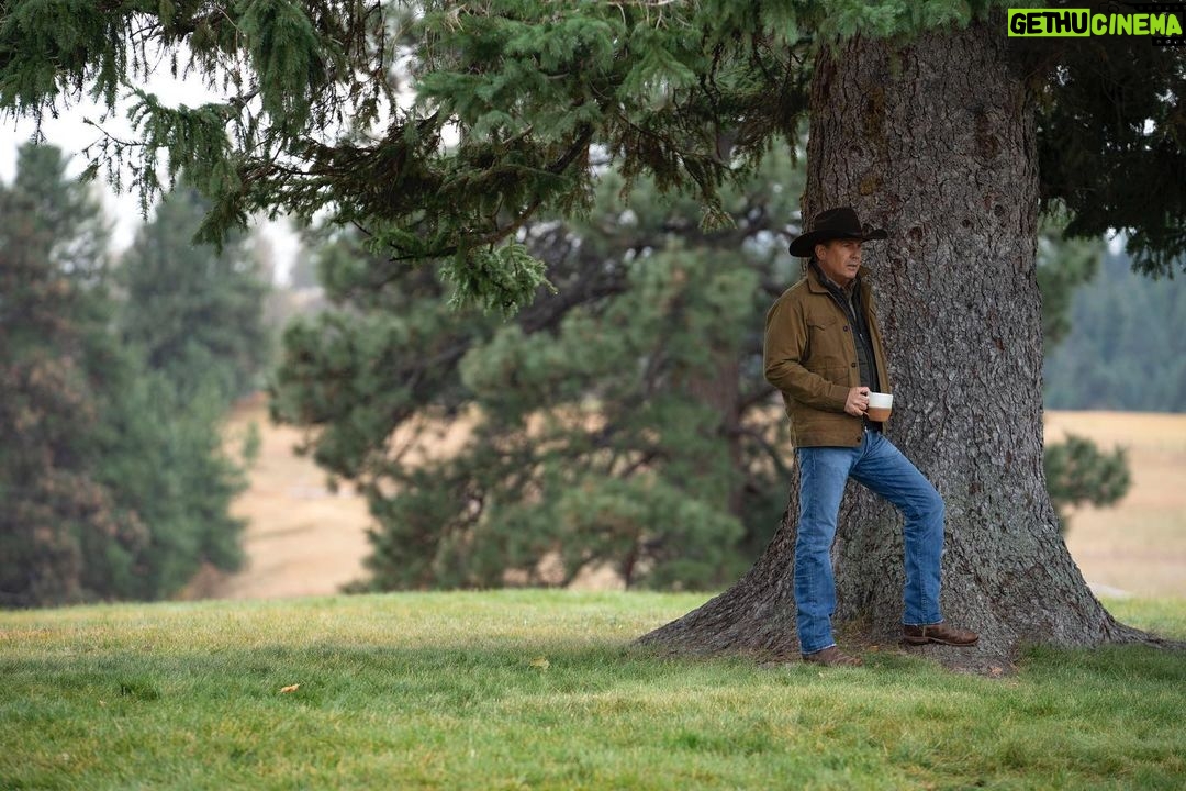 Kevin Costner Instagram - It’s hard to beat Montana in October. Easy to see why everyone wants a piece of #Yellowstone ranch!