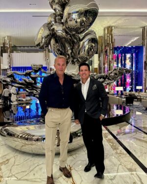 Kevin Costner Instagram - I was blown away by my experience at @atlantistheroyal during my stay in Dubai. Thank you again to all the team members there who made me feel so welcome.