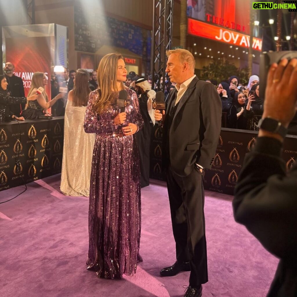 Kevin Costner Instagram - I’m struck by the incredible hospitality we received in Riyadh, Saudi Arabia. My sincerest gratitude to the #JoyAwards for choosing to recognize me with a Lifetime Achievement Award. #RiyadhSeason @turkialalshik