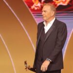 Kevin Costner Instagram – I’m struck by the incredible hospitality we received in Riyadh, Saudi Arabia. My sincerest gratitude to the #JoyAwards for choosing to recognize me with a Lifetime Achievement Award. 

#RiyadhSeason @turkialalshik
