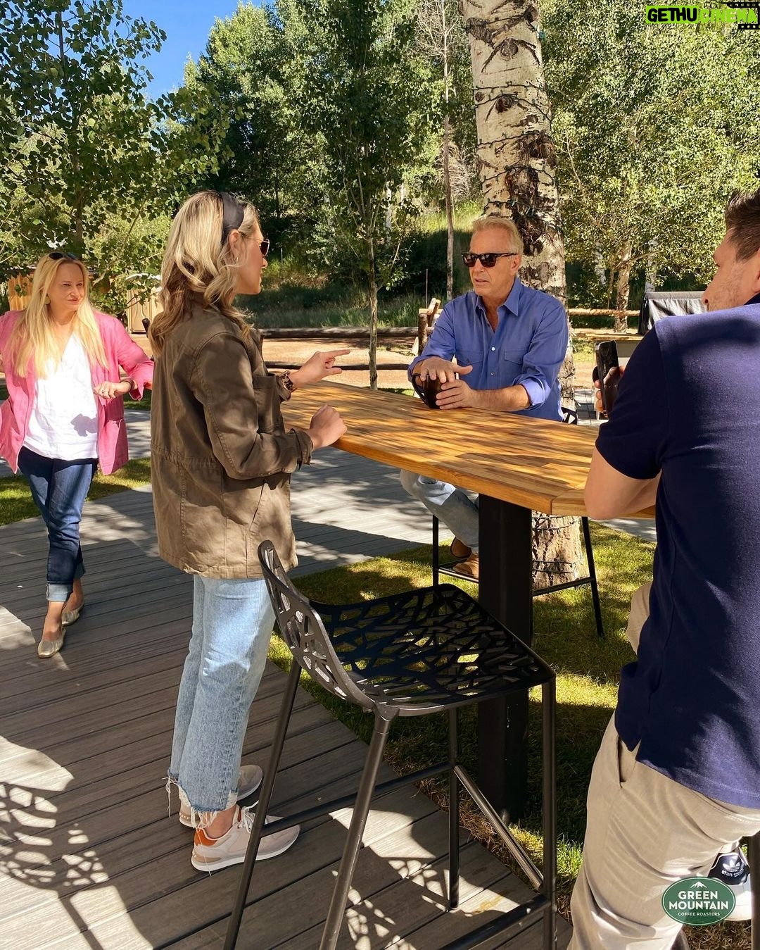 Kevin Costner Instagram - #ad My “collab” with @greenmtncoffee is a tribute to the spirit of the West. We put so much thought into the creation and taste of this bold and smoky dark roast. I hope you all love it as much as I do. Horizon Blend by Kevin Costner is available now at Keurig.com. Enjoy!