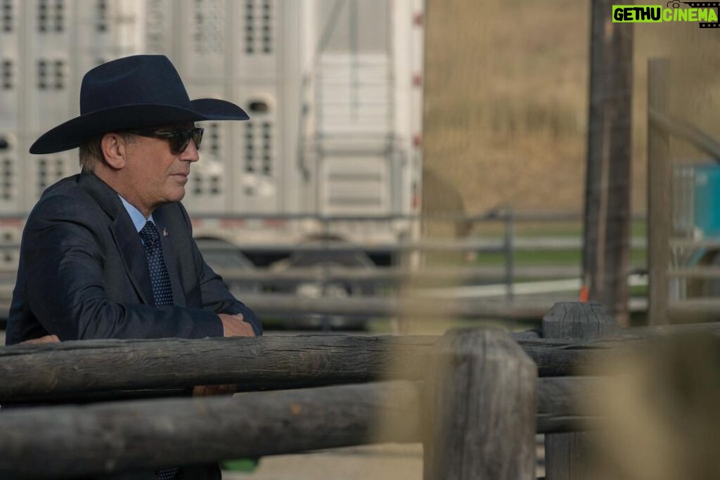 Kevin Costner Instagram - More @yellowstone tonight on @paramountnetwork 🤠 What do y’all think of the season so far?