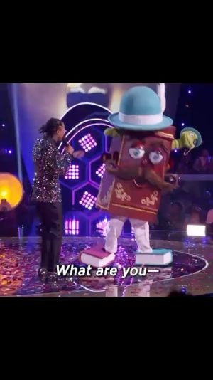 Kevin Hart Instagram - I got @nickcannon with the biggest prank EVER!!!! I got his ass….It was me behind the #BookMask! @MaskedSingerFOX will return next week on @FOXTV! #TheMaskedSinger 😂😂😂😂😂😂😂😂😂