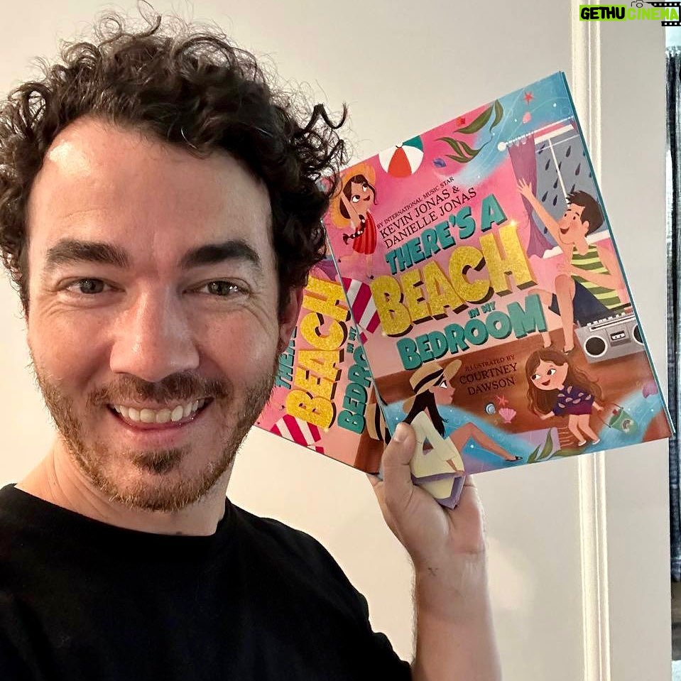 Kevin Jonas Instagram - “There’s A Beach In My Bedroom” our second picture book is officially out today!! What an incredible process it has been working alongside my wife and best friend @daniellejonas to bring another story to life. And shoutout to the talented @courtneyjdee for coming back to illustrate this one with us. Go grab “There’s A Beach In My Bedroom” whenever books are sold!