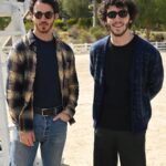 Kevin Jonas Instagram - It’s time for tonight’s #ClaimtoFame contestants to get their heads in the game! Join us for a new episode NOW on ABC 👏 @claimtofameabc