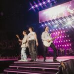 Kevin Jonas Instagram - Thank you Australia for welcoming us with open arms and coming out to celebrate each night. Until next time ❤️ Melbourne, Victoria, Australia