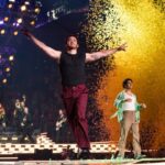 Kevin Jonas Instagram – Another one for the books! Thank you Boston for coming out and being an amazing audience these past two nights. Let’s do it all again in CT! 

(BTW it’s an Italian sub @subway)