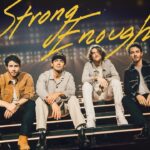 Kevin Jonas Instagram - Strong Enough is here!!! Who’s listening 👀🔥