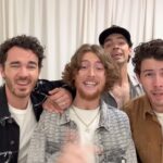 Kevin Jonas Instagram – BZ x @jonasbrothers is GOIN DOWN🤩

“Strong Enough” DROPS November 10th😳 AND you can Presave it at the link in my bio❤️

Can’t wait for yall to jam this one😎LETS FREAKIN GOOOOOO🔥🤘