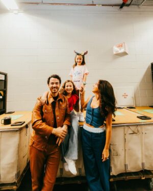 Kevin Jonas Instagram - My world 🌎