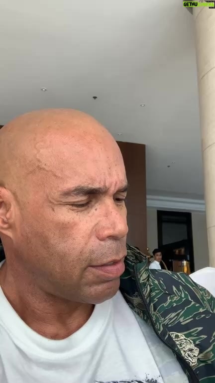 Kevin Levrone Instagram - On the ground in Kochi India 🇮🇳 with @hardcore_protein_hub . spreading love. Kochi,Kerala