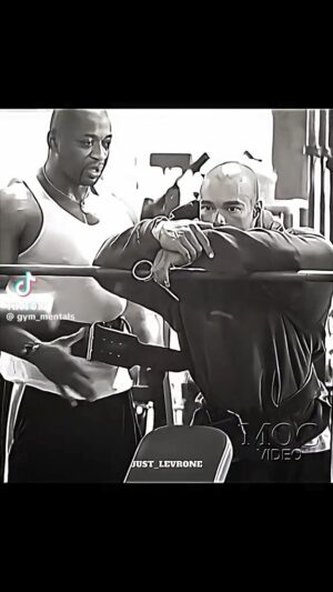 Kevin Levrone Instagram - “You Become Your Thoughts” If you believe you can then that’s all that matters. I’ll always remember when I was face with a challenge, my chest injury was terrifying, and others said it was impossible to come back. I was called a fly by night they said I was done. Prove them wrong, I did and so can you. Where the mind goes the body will follow. Follow your dreams that’s why no one can read your mind, the words and thoughts of others have no power over you. #uncrownedking #kevinlevrone #borntoovercome #levrone