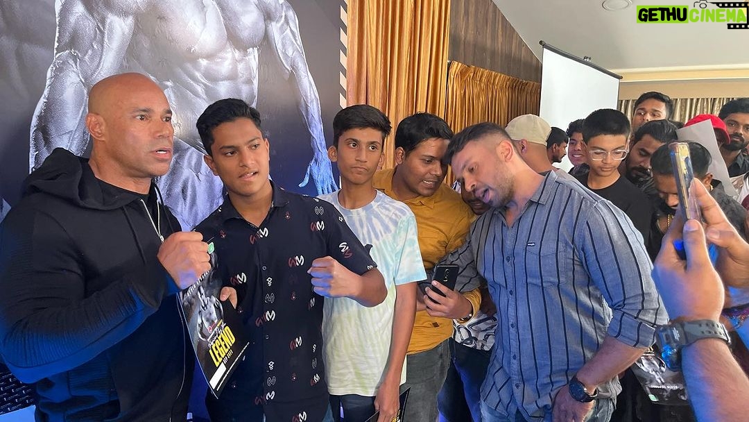 Kevin Levrone Instagram - On the ground in Bengaluru India 🇮🇳 Shaaboom Tour @levrone_signature_series Event for @supplementzone_bangalore. #levrone #onelove