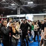 Kevin Levrone Instagram - England 🏴󠁧󠁢󠁥󠁮󠁧󠁿 we salute you. Amazing turnout in Birmingham. My team @levrone_signature_series and I appreciate each and everyone who showed up to say hello. No one leaving empty handed and it was my complete honor to meet each and every single person. You my fan family is the reason why I stand 9 hrs at the booth on my feet from Friday doors opening until Sunday doors closing. I can’t thank you enough without the fans none of this would be possible. I thank you for sharing your testimonies with me, just know you’re not alone. When you think your life is falling apart it’s fallen into place. God Be The Glory. ❤️👊🏽 #onelove #levrone #levronesupplements #levrone_signature_series Film By: @mw_multimedia appreciate you!