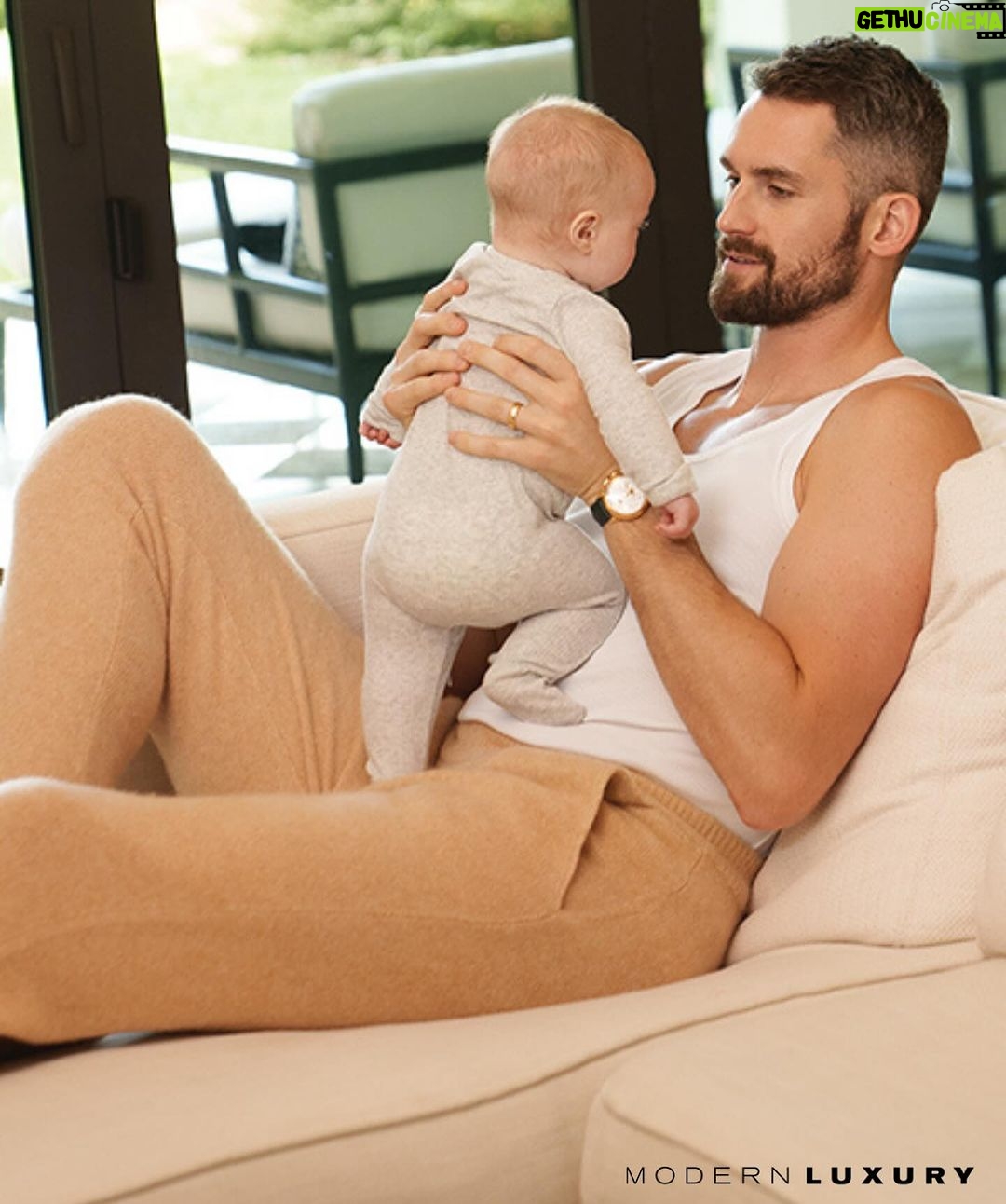 Kevin Love Instagram - Love Conquers All ✨ For NBA Forward @KevinLove and model @KateLove, keeping track of their busy schedules while jetting between homes in the Hamptons and Miami takes serious strategy. The juggle is real now that the power couple has welcomed a new baby to the family. We checked in with the Miami Heat star and Love Kate (@lovekateinc) founder to hear how they balance parenthood, prioritizing and philanthropy. Link in bio to read the cover story 🤍 Photography: @alexandramartin Styling: @charlierincs and @courtneydmays Hair: @hairbyduber / @peteralexander.salon Makeup: @taryllatkins Location: shot on location at 125 solano prado, coral gables available through @ashleycusackteam / @ewmrealty Editor: @phebewahl #hamptonsmagazine #kevinlove #katelove #holidays #modernluxury