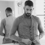 Kevin Love Instagram - Love Conquers All ✨ For NBA Forward @KevinLove and model @KateLove, keeping track of their busy schedules while jetting between homes in the Hamptons and Miami takes serious strategy. The juggle is real now that the power couple has welcomed a new baby to the family. We checked in with the Miami Heat star and Love Kate (@lovekateinc) founder to hear how they balance parenthood, prioritizing and philanthropy. Link in bio to read the cover story 🤍 Photography: @alexandramartin Styling: @charlierincs and @courtneydmays Hair: @hairbyduber / @peteralexander.salon Makeup: @taryllatkins Location: shot on location at 125 solano prado, coral gables available through @ashleycusackteam / @ewmrealty Editor: @phebewahl #hamptonsmagazine #kevinlove #katelove #holidays #modernluxury