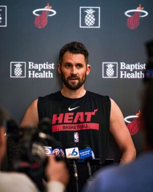 Kevin Love Instagram - Raise a glass to new beginnings 🍷
