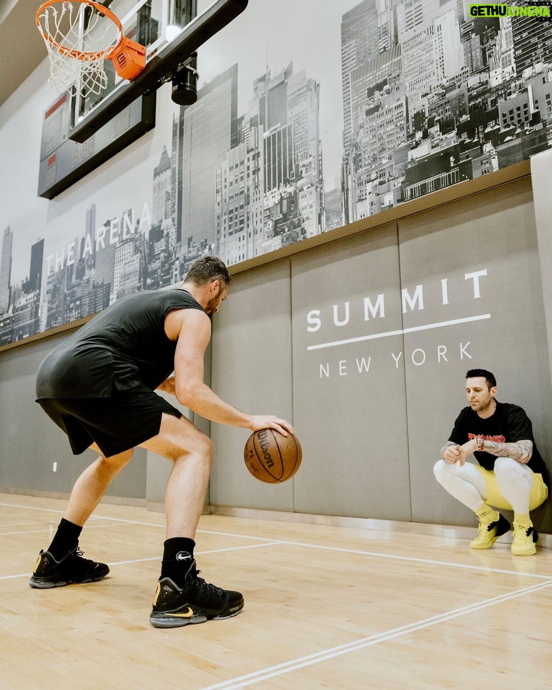 Kevin Love Instagram - 🕰🔙 Manhattan, New York