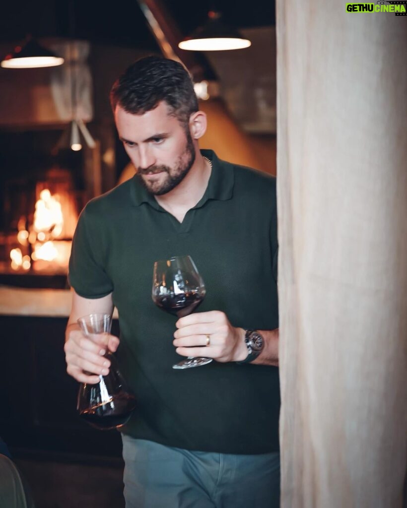 Kevin Love Instagram - At Chosen Family Friendship is our foundation. Passion is our purpose. Wine is our connector. Last week @chosenfamilywines spent a night in Portland, Oregon giving thanks and drinking great wine with the people who have been a part of our journey thus far. Be on the lookout for our Wine Club & Fall release! We look forward to making you all a part of the Family and sharing some great wines together. 🍷🤝🏻