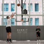 Kevin Love Instagram - Still. 🤝🏻 Manhattan, New York
