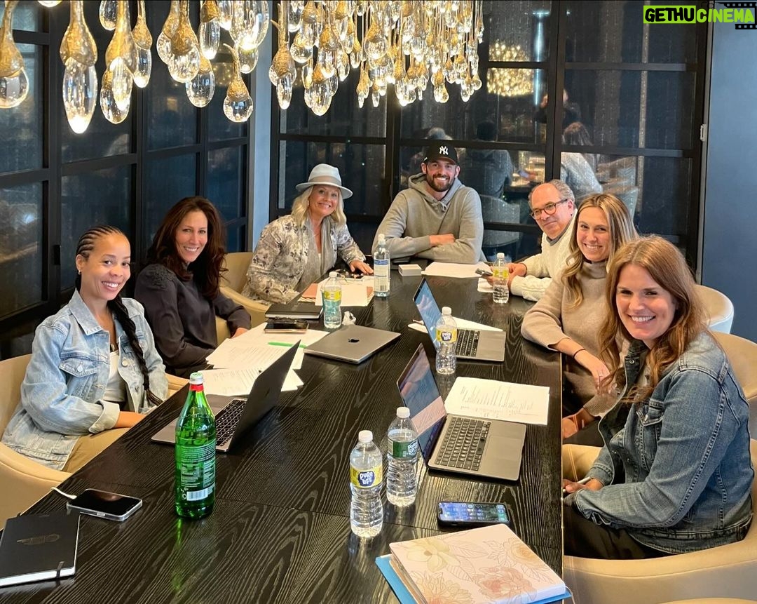 Kevin Love Instagram - Blessed to have so many great women in my life. Proud to honor our team on International Women’s Day! Grateful. @kevinlovefund ❤️🙏🏻 Miami, Florida