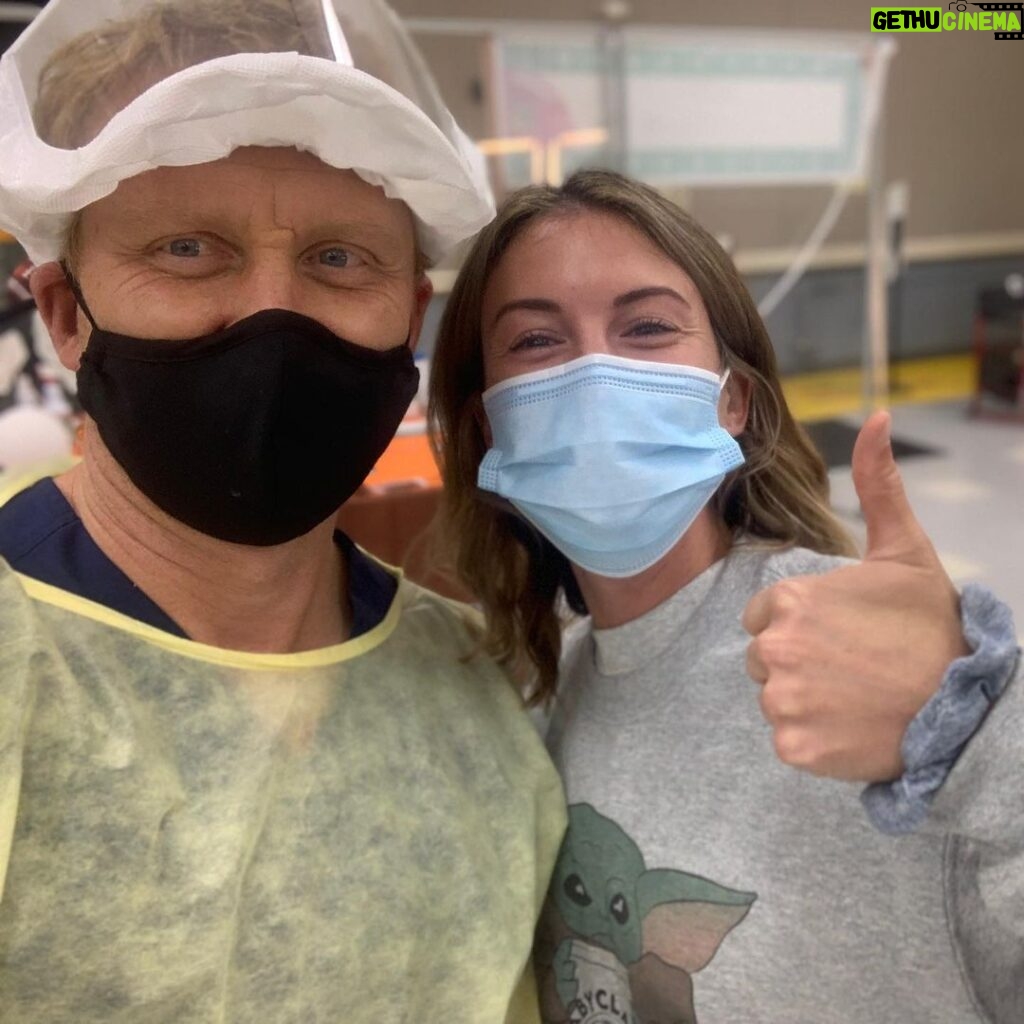 Kevin McKidd Instagram - @jess23d and @_kendrabates_ leave us after many years on @greysabc :((( happy for you guys and you will kick BUTT on your next adventure - break a leg love Kev x