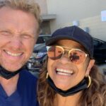Kevin McKidd Instagram - @greysabc SEASON 18 PREMIERS TONIGHT !! @therealdebbieallen @camillaluddington @realcarmack - we missed you !!