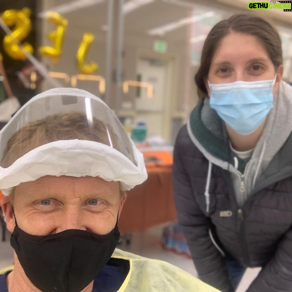 Kevin McKidd Instagram - @jess23d and @_kendrabates_ leave us after many years on @greysabc :((( happy for you guys and you will kick BUTT on your next adventure - break a leg love Kev x