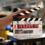 Kevin McKidd Instagram - Guess who’s directing the #GreysAnatomy Season 20 premiere! 🤩