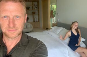 Kevin McKidd Instagram - Shoutout to the one, the only, Iona McKidd! 21 today !! I feel so blessed and lucky to have known you since literally day ONE…Your amazing spirit, talents , humor, lust for life and wisdom shine through you, my lovely daughter. Continue to thrive, take no prisoners, be you with zero apology ,have no regrets and be kind! Im in your corner, always . HAPPY BIRTHDAY Dad xxxxx