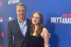 Kevin McKidd Instagram - Shoutout to the one, the only, Iona McKidd! 21 today !! I feel so blessed and lucky to have known you since literally day ONE…Your amazing spirit, talents , humor, lust for life and wisdom shine through you, my lovely daughter. Continue to thrive, take no prisoners, be you with zero apology ,have no regrets and be kind! Im in your corner, always . HAPPY BIRTHDAY Dad xxxxx