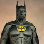 Kevin Smith Instagram - TONIGHT at @smodcastlecinemas! Batman returns! Keaton in the cowl! Come see Worlds Collide when you WATCH WITH KEV: @dctheflash! Pre-show auction at 7pm! Group discussion after the flick! Get tickets at the door or at the link in my bio! (If you can’t be with us on Thursday, I’ll be there FRIDAY and SATURDAY too!) #KevinSmith #theflash