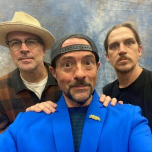 Kevin Smith Instagram - MALLRATS AT SEA! @jaymewes and I are thrilled to announce that @jasonlee and @ethansuplee and @soulasylumofficial will be joining us on the high seas when #CruiseAskew sets sail from Miami to the Bahamas, February 23rd to the 26th! The addition of Lee and Suplee makes this a massive #askewniverse event and so I’m gonna try to schedule a script-reading of #twilightofthemallrats during our oceanic adventure! Don’t miss the boat on this once-in-a-lifetime trip down memory lane! Cabins are available for just $100 down per person through June 22, so book now at the link in my bio above! #KevinSmith #jasonlee #jasonmewes #ethansuplee #soulasylum