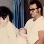 Kevin Smith Instagram – 20 years ago today, my Dad died. So this morning, my brother Don and I took our Mom to church. Shockingly, the roof didn’t cave in on the director of DOGMA. The mass was celebrated in memory of Pop – a man who shaped my life, both literally and figuratively before he left this world. Two decades back, my whole family happened to be in Philadelphia at the same time – so they all came to my #wizardworldphilly Q&A. After the Q&A, we went to dinner at @mortonssteak: @jenschwalbach, me, Dad, Donald, @donsgirlgrace, @virginia_in_vienna & her husband Eric (Don’s husband Jerry was stuck in Florida), where we had the time of our lives for the last time in his life. After a memorable meal with the family he co-created, Dad died in the wee hours of the following morning, June 1, 2003. A portion of his ashes have resided with me since his cremation, as a constant reminder of the quiet patriarch without whom I wouldn’t even exist. My sister has long maintained that I based Silent Bob on Dad – the guy who said very little unless he had something funny or insightful to impart (ironically, that would mean Jay is based on my Mom). I don’t know if I got Silent Bob from Dad, but I got nearly everything else. In the pic of me at the lectern, the bald spot in the front row is my Father – who fed me Standup comedy albums as a kid and loved to watch me talk to a crowd, knowing those records made an impact on his youngest son. While growing up, Dad took me to the movies all the time too – so he likely knew both  my careers as a storyteller came indirectly from his unintentional influence. I’m happy he got to meet @harleyquinnsmith (he was a big fan), but he’s been gone twenty years and I still miss him. So if you can (and if you wanna), hug your Dads for me today, Kids. And if you’re in Toronto on Friday or Jersey on Saturday, come see me at the @sandersoncentrebrantford or @smodcastlecinemas. That sounds like a self-serving plug because it is – but it’s also in memory of a guy who’d still be in the front row watching me if he could. Miss you, Pop. Rest in Power. #KevinSmith #dad #mementomori