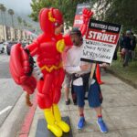 Kevin Smith Instagram – Silent Bob Strikes Back!
I made a @dctheflash themed sign for my second day of striking on behalf of the @wgawest & @wgaeast, this time outside @wbd studios. Pretty sure this ruins my chances of getting into an early screening, but sometimes you gotta stand for something.
#KevinSmith #wgastrike