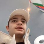 Kevin Vechiatto Instagram - 17 anos do amor da nossa vida, mamãe, papai e vovó te ama muito, sonhe sempre, estaremos aqui para tudo. Parabéns keke
