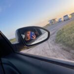 Kevsho Instagram - siempre fui una persona que prefiere más el frío, pero tengo que admitir que en este momento estoy conectando mucho con el verano y hace años no me pasaba. la playa, pasar mucho tiempo en el mar como cuando era chiquito, el protector solar, los atardeceres, la joda, compartir con mis vínculos, estar viviendo por un tiempo en la ciudad donde viví toda mi vida, los amaneceres, todo. se siente lindo y quería dejarlo por escrito. 🫶🏼 Mar del Plata, Argentina