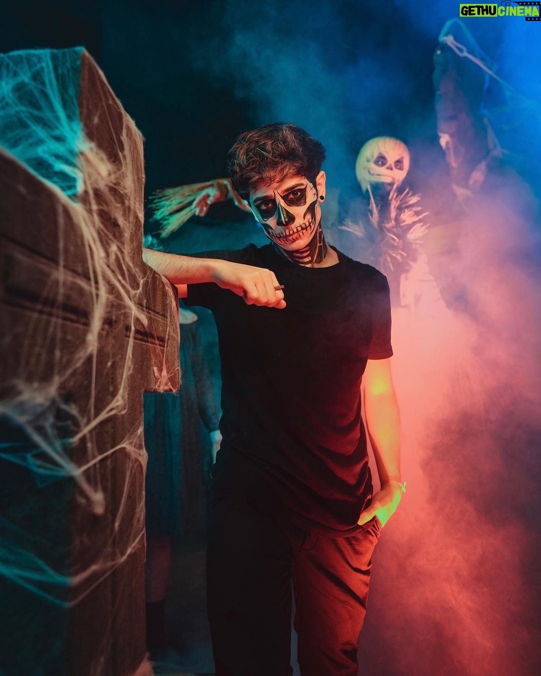 Kevsho Instagram - recomienden pelis de terror para ver hoy por halloween xfa 🎃🎬
