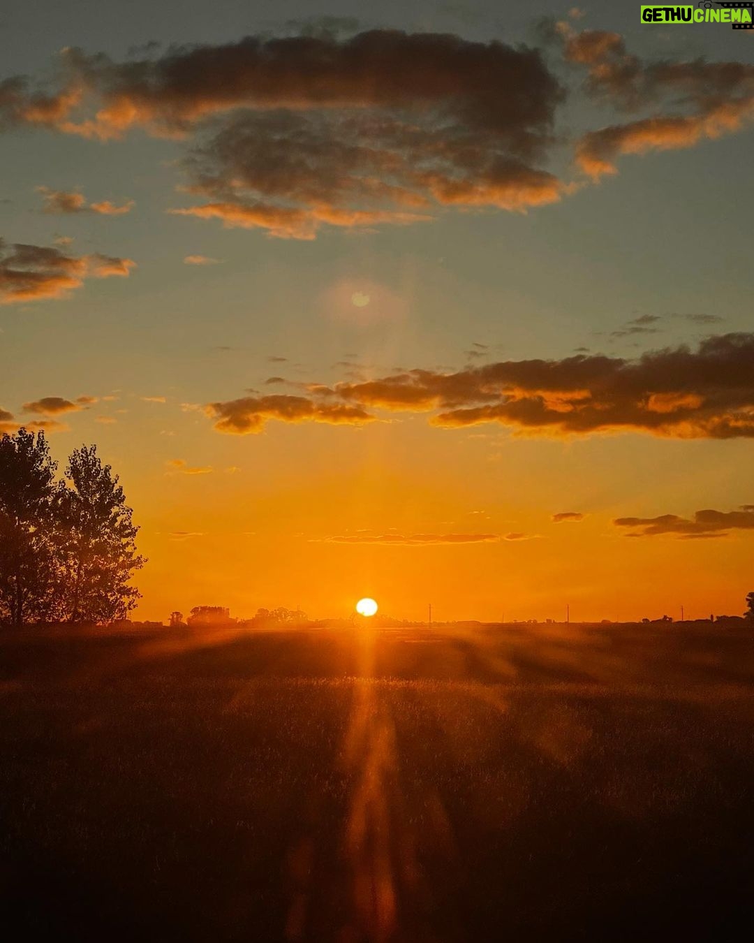 Kevsho Instagram - les regalo algunos atardeceres de estas semanas 🧡 mandale este post a alguien con quien quieras ver un atardecer ahre