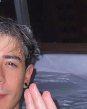 Kevsho Instagram - yo? maestro agua por