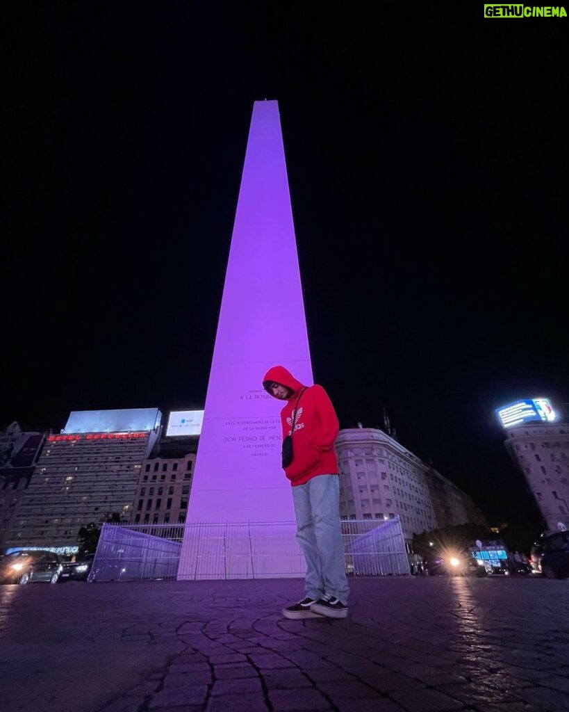 Kevsho Instagram - que linda la torre eiffel 😍😍 Buenos Aires, Argentina