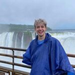 Kevsho Instagram - conocí las cataratas del iguazú y sigo procesando lo que viiii lpm tenemos un país hermoso 🥲♥️ fue un viaje sorpresa para despedir a sofi que se ganó una beca para estudiar comedia musical en NUEVA YORK 🥺 @sofimorandi te voy a extrañar pero que lindo tener amigos tan talentosos como vos, estoy muy orgulloso 🤍 viaje inolvidable gracias a @jetsmart_argentina @visit_iguazu @almapura_iguazu @geniusacademiadelexito @may_ariadna ✈️ Cataratas Del Iguazú