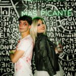 Kevsho Instagram - un poquito más de halloween 🎃 la última foto la puse porque angie casi se cae mientras la sacábamos y me parece hermoso que haya quedado retratado ese momento tkm anshelina