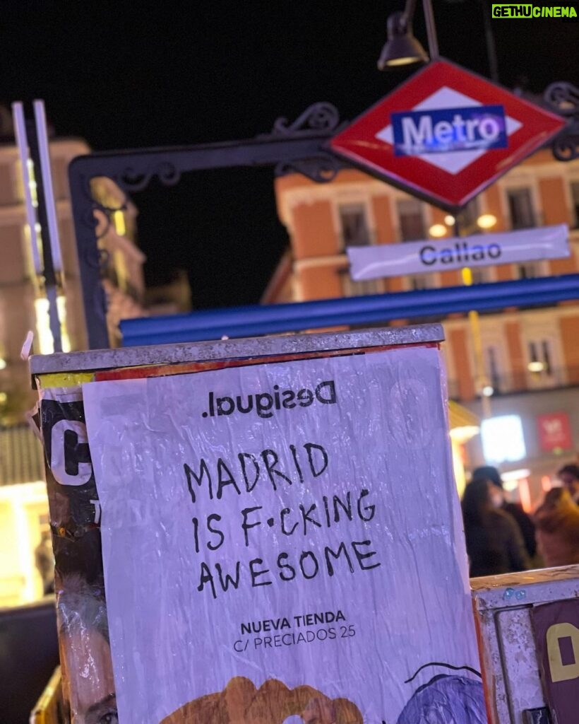 Kevsho Instagram - siempre es lindo volver a Madrid y más si es con gente que quiero tanto 🥹🇪🇸 gracias @primevideolat por la invitación a la premiere de #culpamia 🫶🏼 Madrid, España