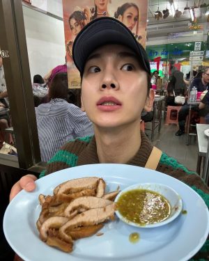 Key Instagram - tissue roti 🩵