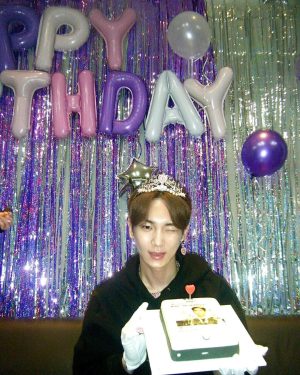 Key Instagram - Good & Great 는 생일축하로 마무리 했네요! 앨범과 생일을 축하해주신 모든 분들 감사합니다! 
이 앨범을 위해 애써준 우리 매니지먼트,자켓팀,뮤비팀,sns팀,프로모션,퍼포먼스,a&r, 녹음기사님들 ,켄지 누나,디렉봐주신 분들 헤어 ,메이크업 ,vx팀,스타일리스트, 댄서들 ! 셀수없이 많은 분들이 도와주셨습니다! ( 잊어버린 부서가 있다면 나중에 수정 할게요!) 진심으로 감사드립니다. 
그리고 워커들과 공부하시는 모든 분들 이 노래로 조금이나마 위로와 용기를 받으셨길 바랍니다! 
grandma i know you are always watching me up there 
i miss you and i love you .
mom and dad!of course i love you too.
and love you my lil freaks always thanks for your support 🩵 
i'll be back! 
-key-